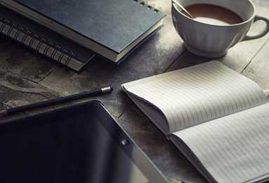 34岁萨拉赫独造两球仍难掩一个事实：利物浦的争四全靠这条老腿