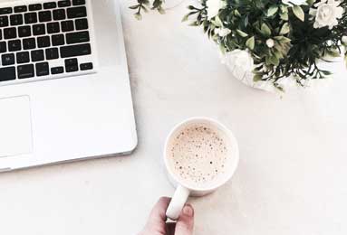 34岁萨拉赫独造两球仍难掩一个事实：利物浦的争四全靠这条老腿